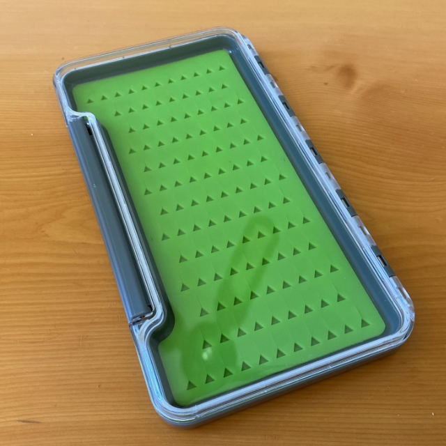 Slim Fly Box with Silicone Inserts – Green – Indulgence Fly Fishing