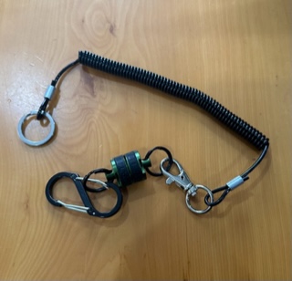 Magnetic Net Release with Lanyard and Carabiner Clip – Indulgence